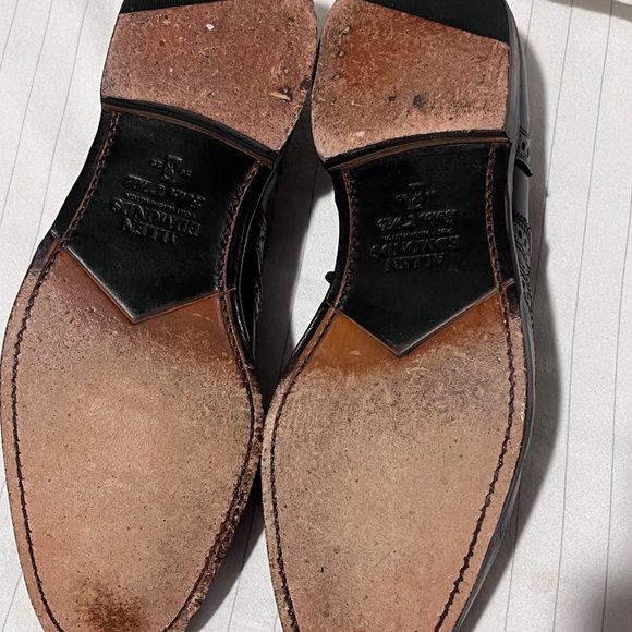 MAKE AN OFFER — Allen Edmonds McAllister Wingtip Oxford Dress Shoe, Size 8.5 EEE main image 4